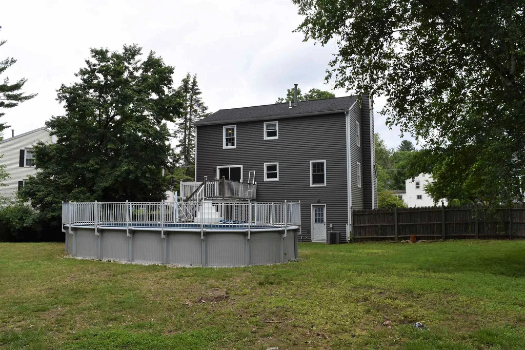 37 Brinton Drive Nashua NH 03064