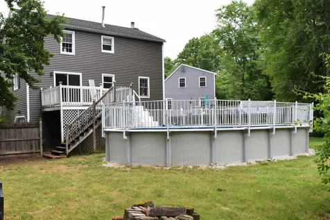 37 Brinton Drive Nashua NH 03064