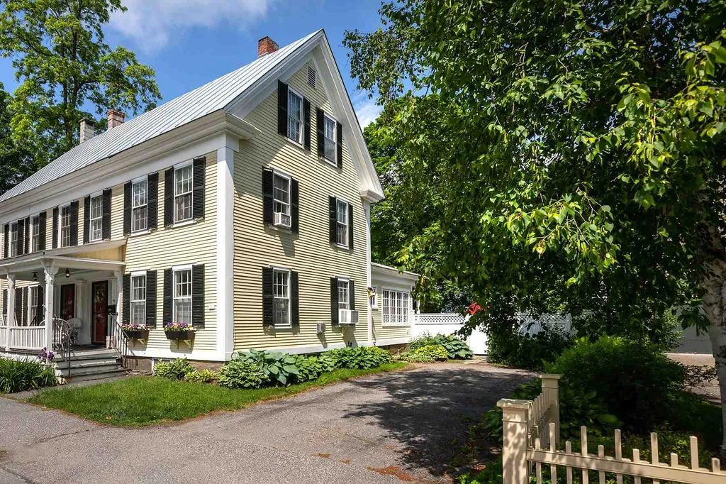 49 River Street Woodstock VT 05091