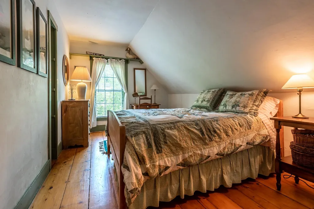 49 River Street Woodstock VT 05091