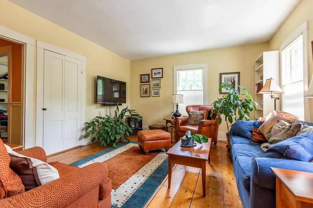 49 River Street Woodstock VT 05091