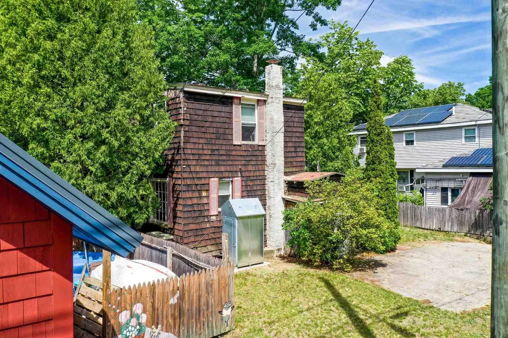 88 Chauncey Avenue Manchester NH 03104