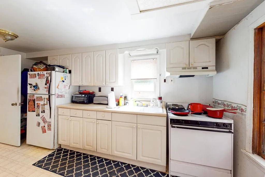 88 Chauncey Avenue Manchester NH 03104
