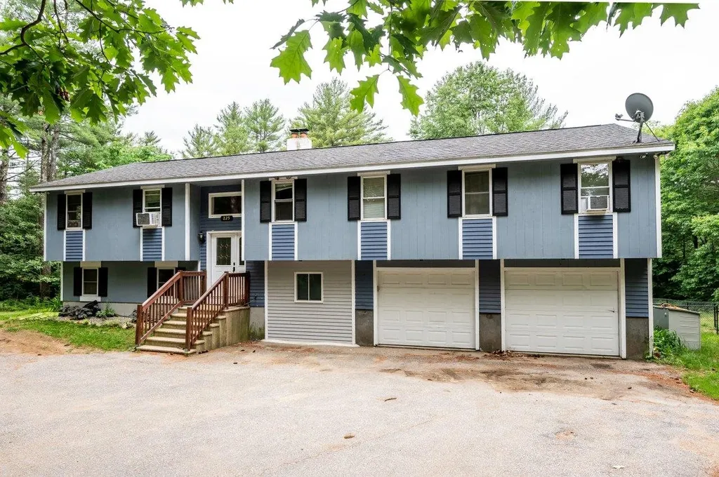 225 Raymond Road Deerfield NH 03037