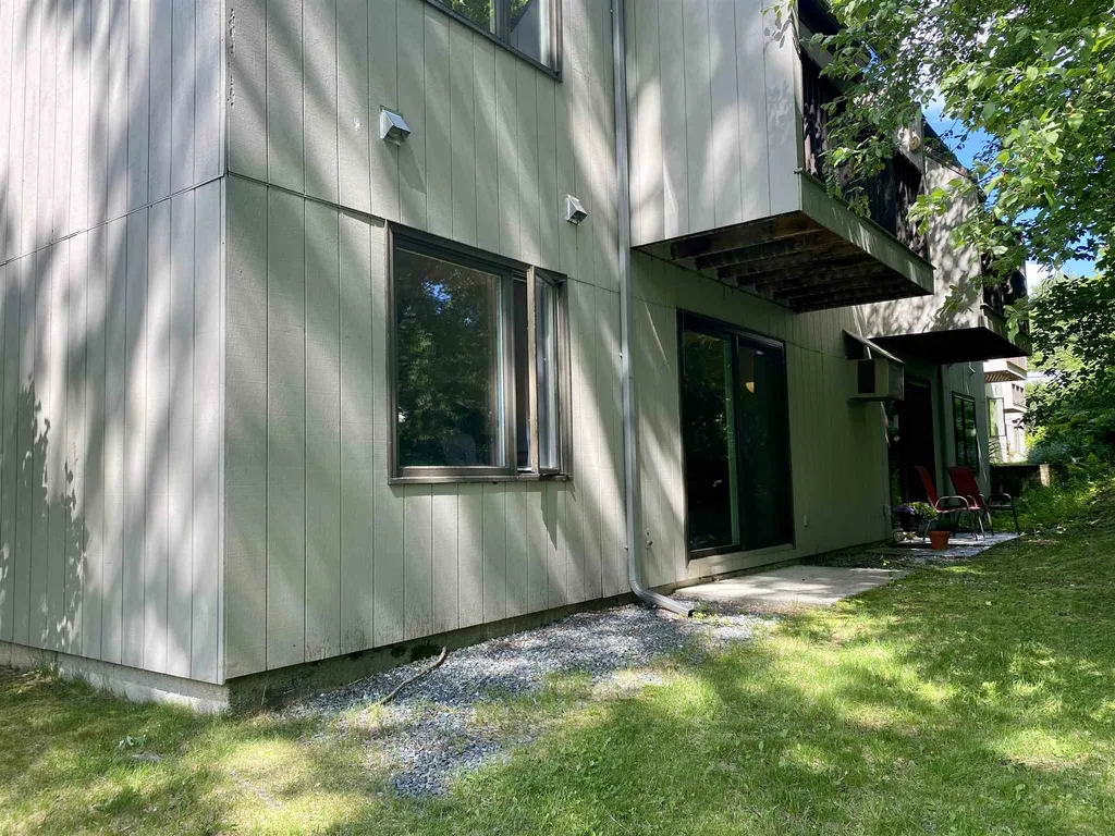 316 Brook Hollow Hanover NH 03755