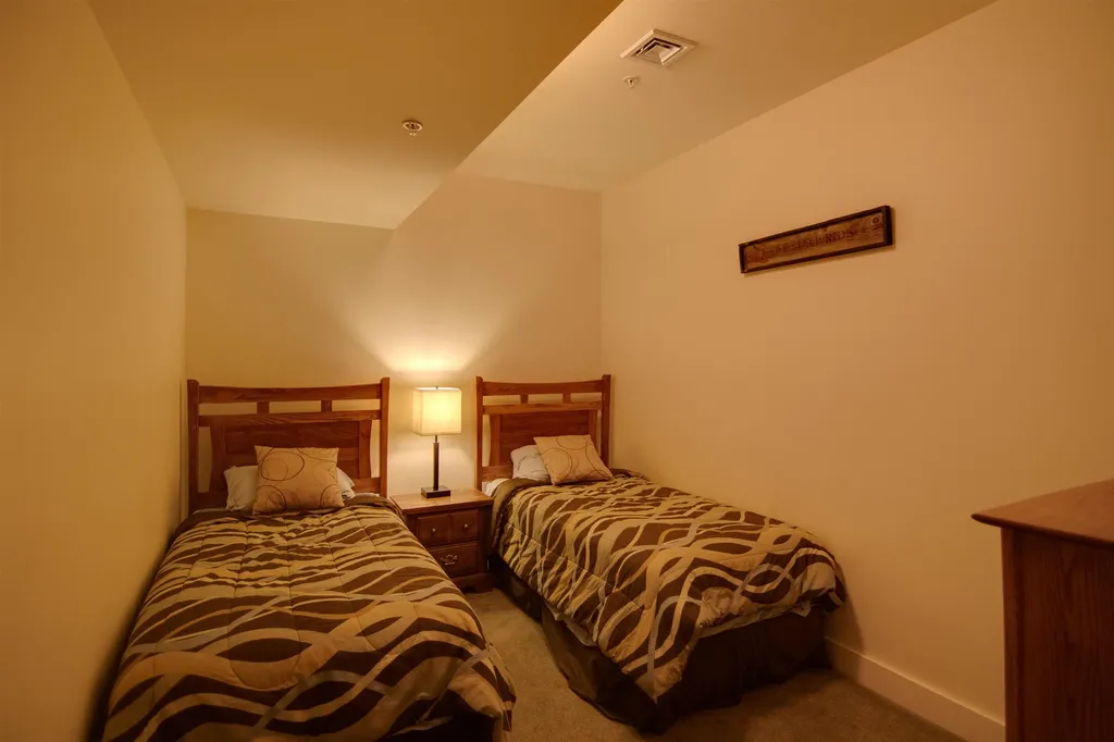 27 Riverside Terrace Lincoln NH 03251