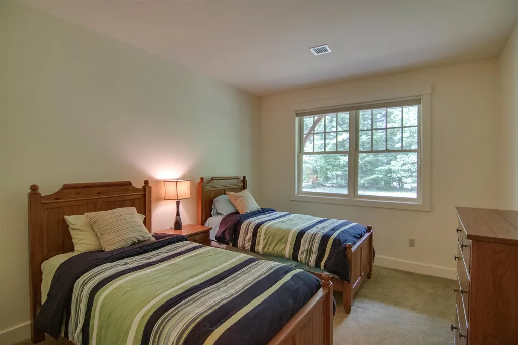 27 Riverside Terrace Lincoln NH 03251