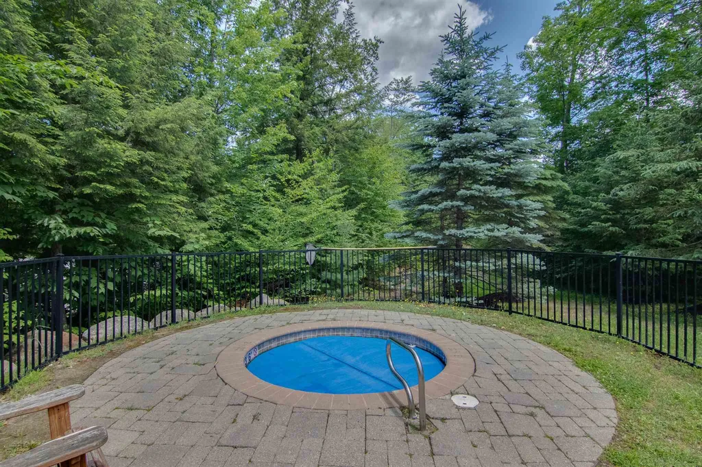 27 Riverside Terrace Lincoln NH 03251