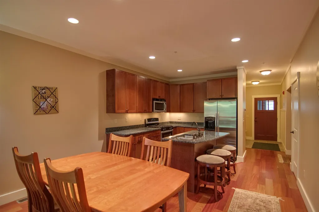 27 Riverside Terrace Lincoln NH 03251