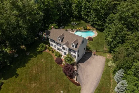 38 Barrett Farm Drive Greenland NH 03840