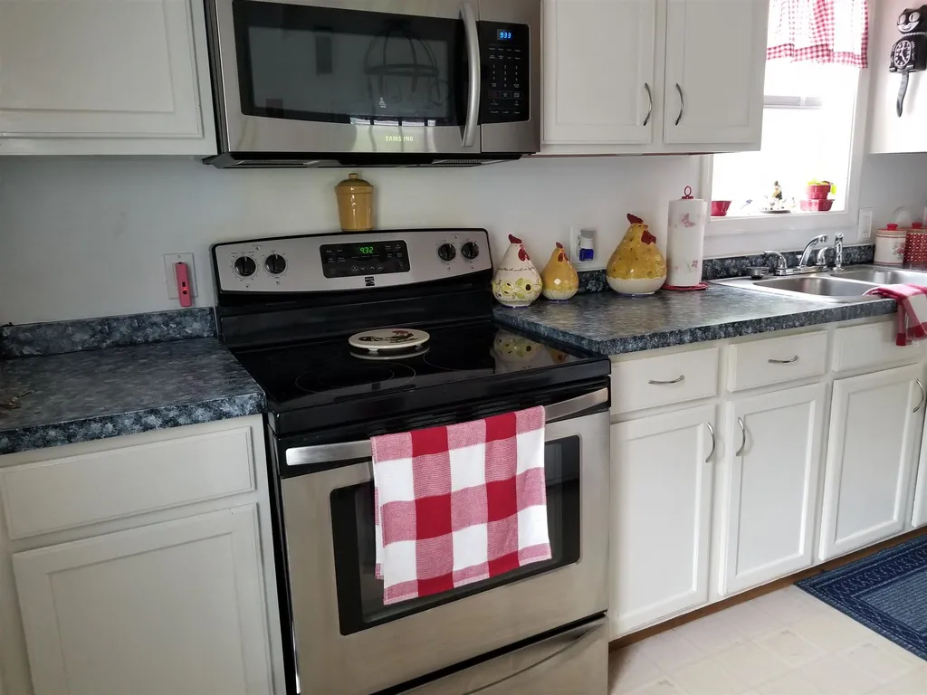 168 Highland Drive Henniker NH 03242