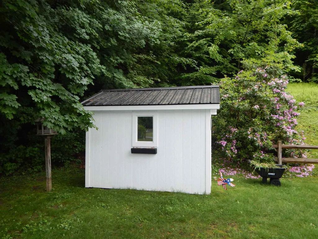39 Channing Drive Windsor VT 05089