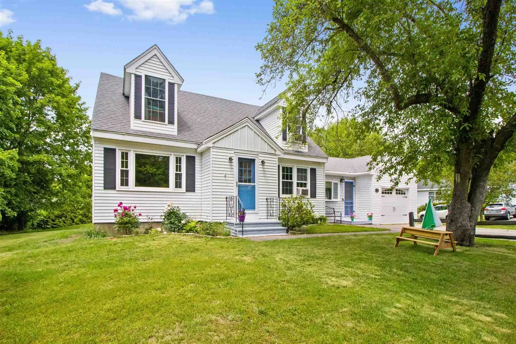 204 River Road Eliot ME 03903