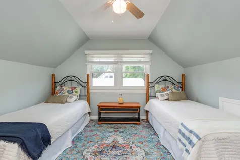 92 Gillis Street Nashua NH 03060
