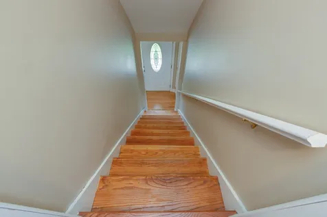 92 Gillis Street Nashua NH 03060