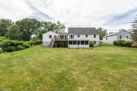 92 Gillis Street Nashua NH 03060