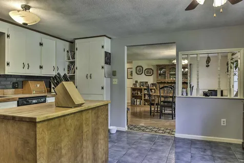 322 Middle Winchendon Road Rindge NH 03461