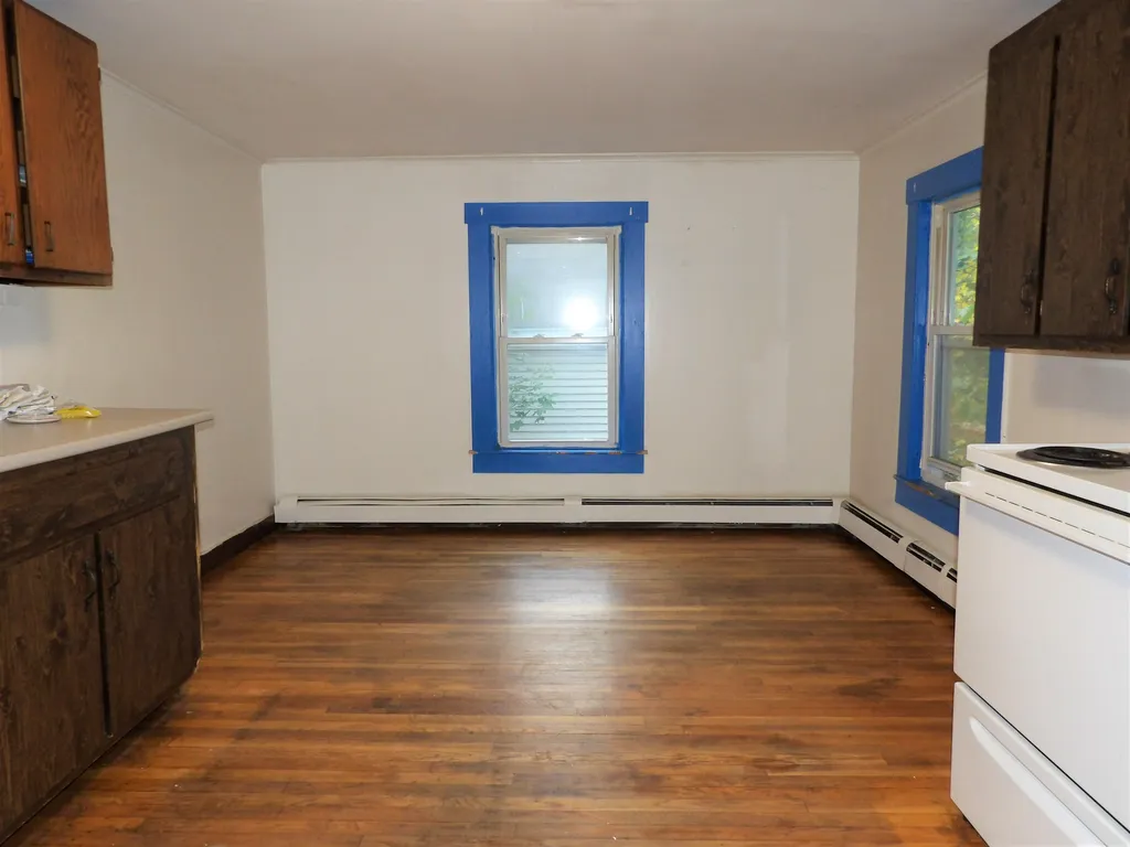 85 West Bow Street Franklin NH 03235