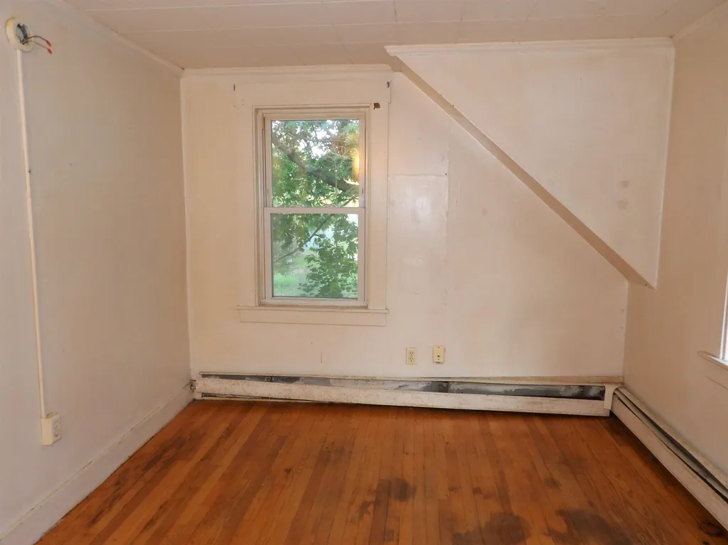 85 West Bow Street Franklin NH 03235