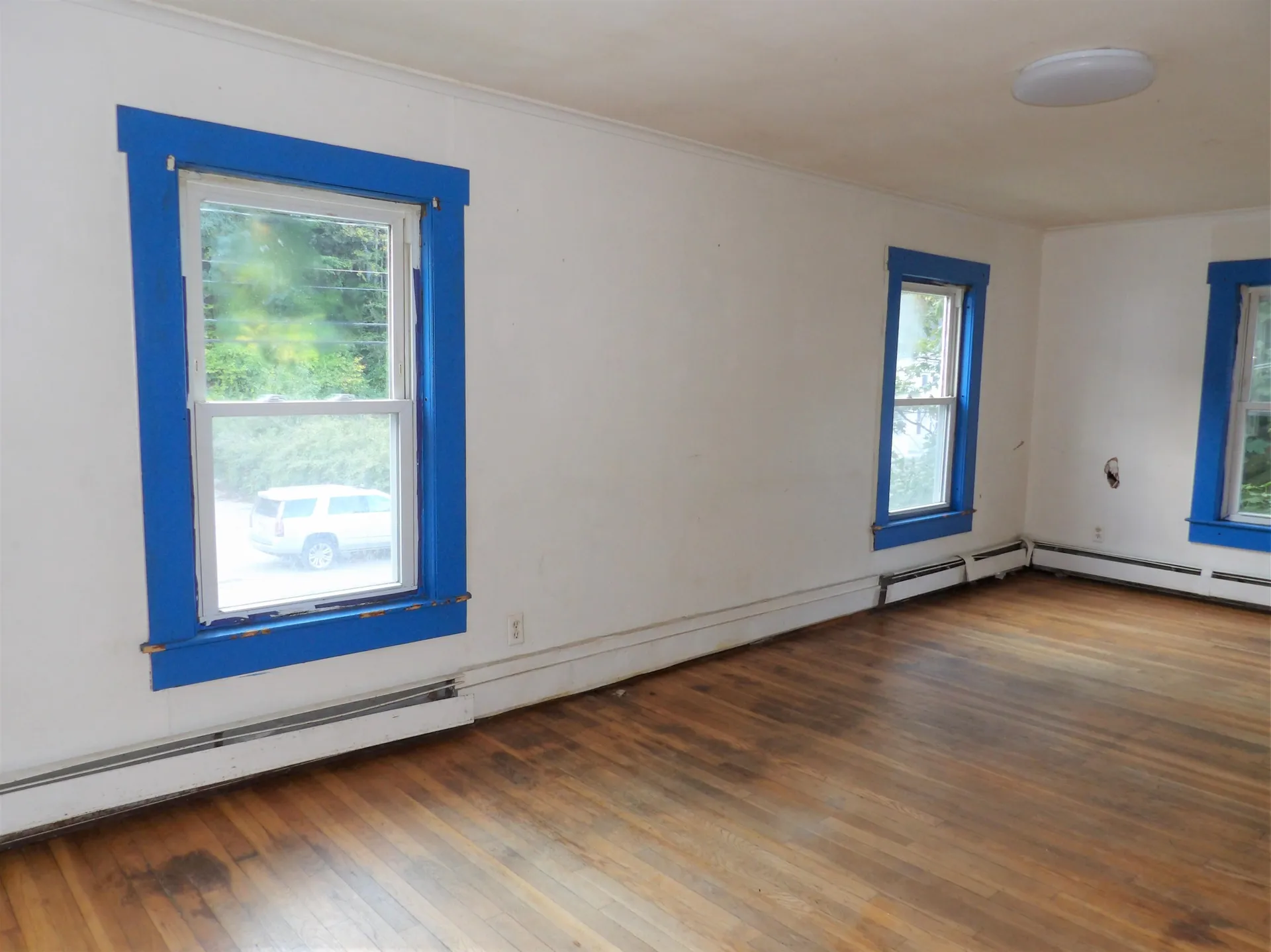 85 West Bow Street Franklin NH 03235