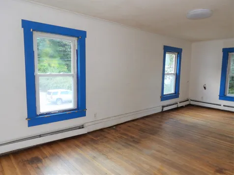 85 West Bow Street Franklin NH 03235
