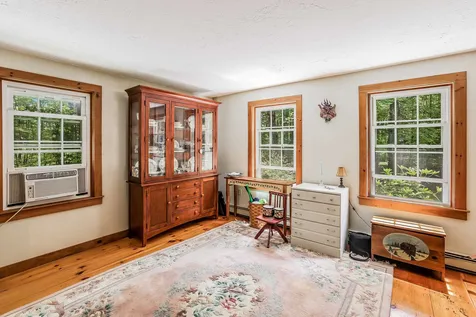 68 Dougherty Lane New Boston NH 03070