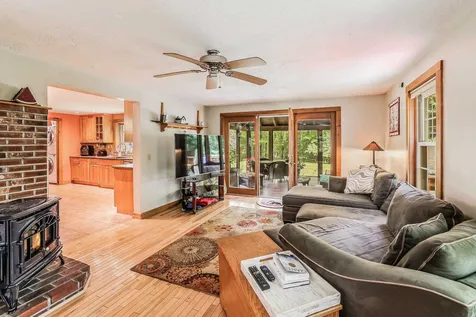 68 Dougherty Lane New Boston NH 03070