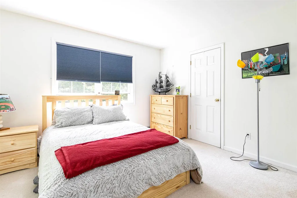 16 Davis Hill Road South Hero VT 05486