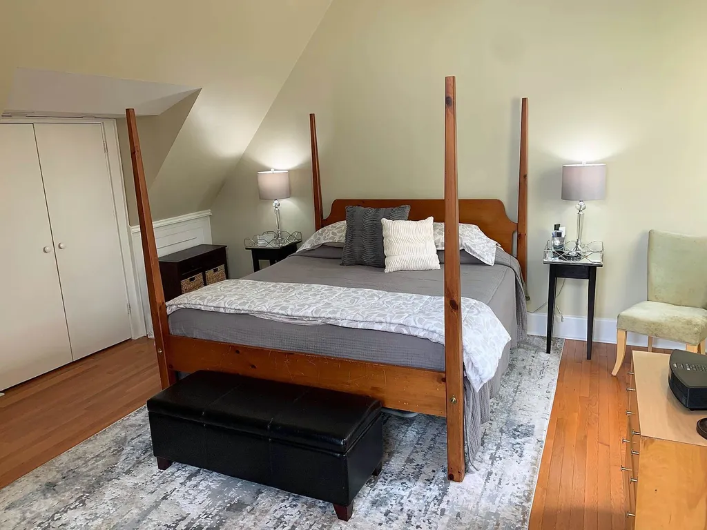 889 South Street Portsmouth NH 03801