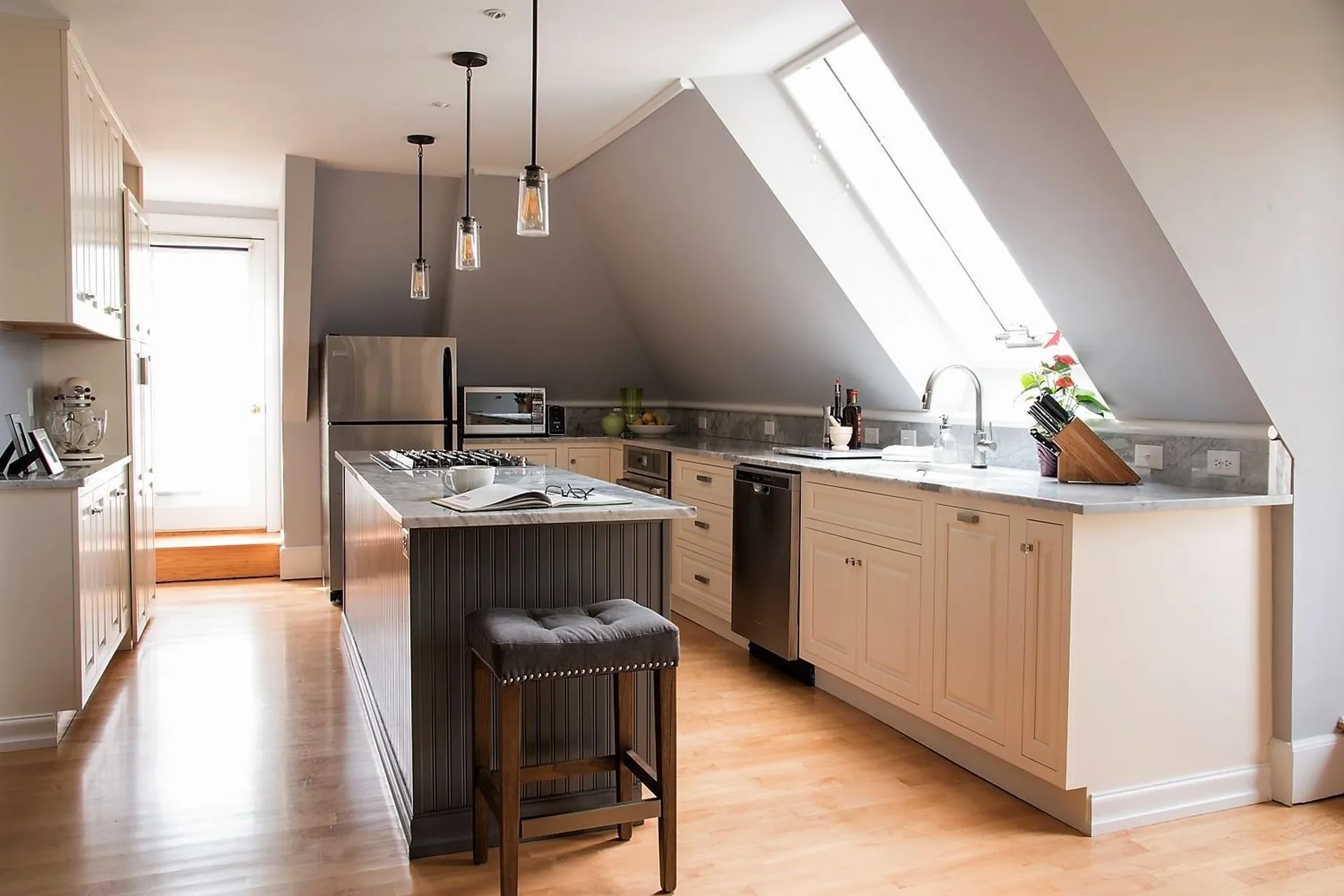 889 South Street Portsmouth NH 03801