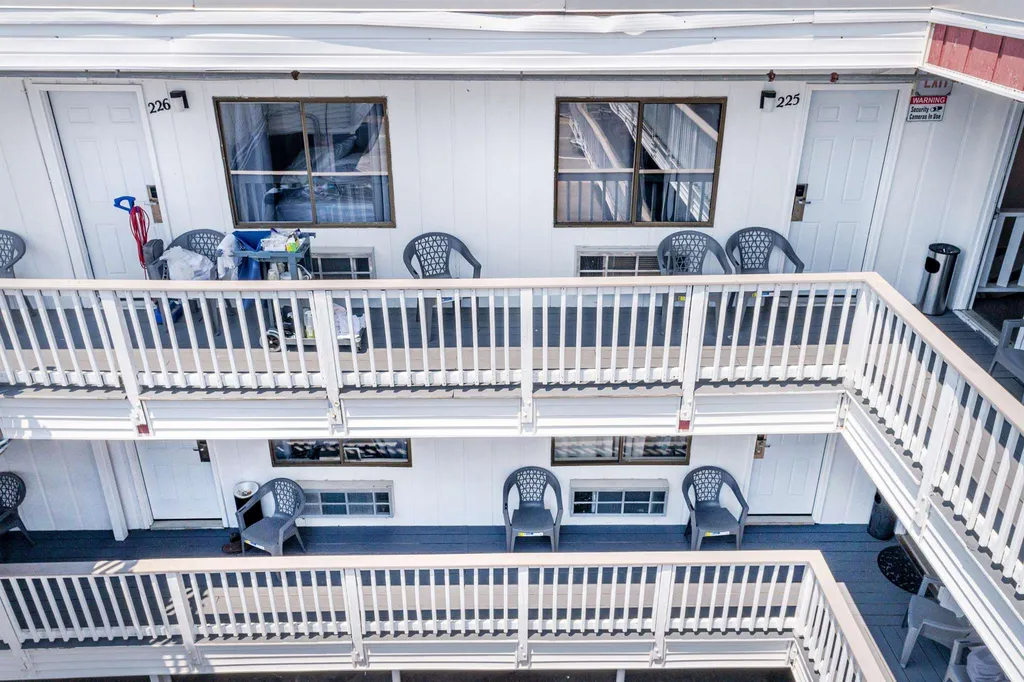 208-210 Ashworth Avenue Hampton NH 03842