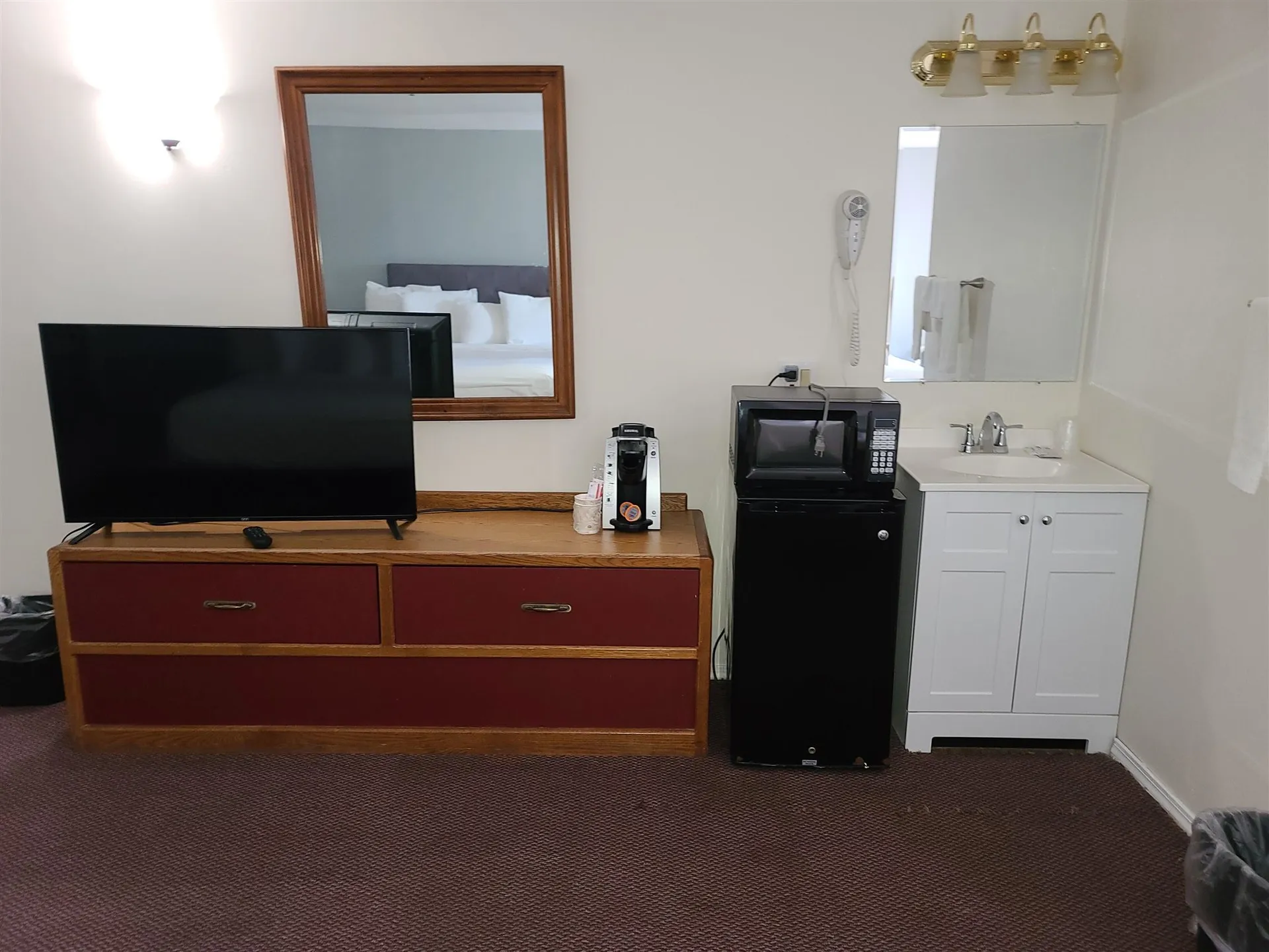 208-210 Ashworth Avenue Hampton NH 03842