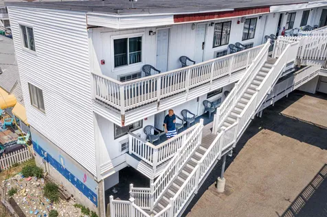 208-210 Ashworth Avenue Hampton NH 03842