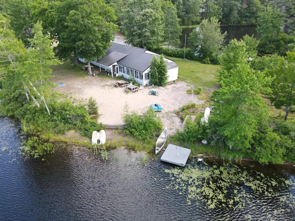 2 Downing Road New Durham NH 03855