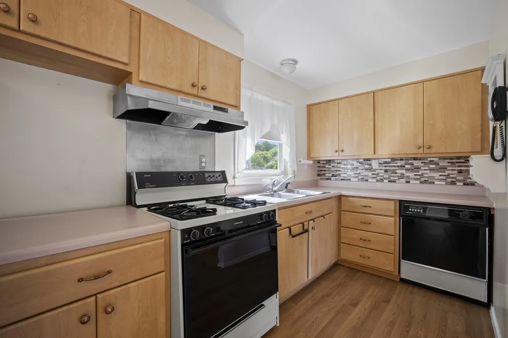 15 Mariette Drive Portsmouth NH 03801