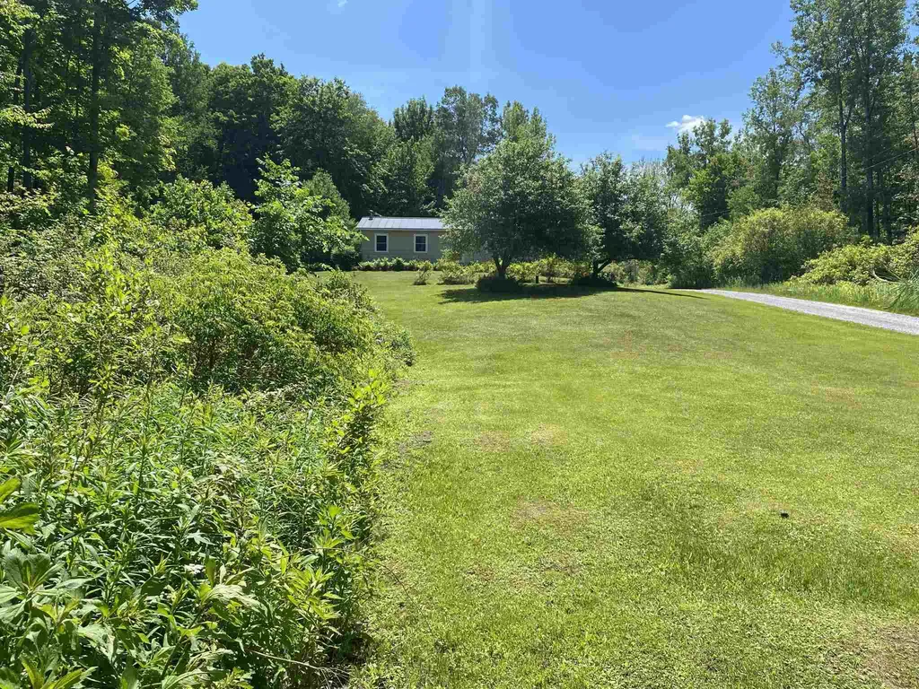 10 Cross Road Milton VT 05468