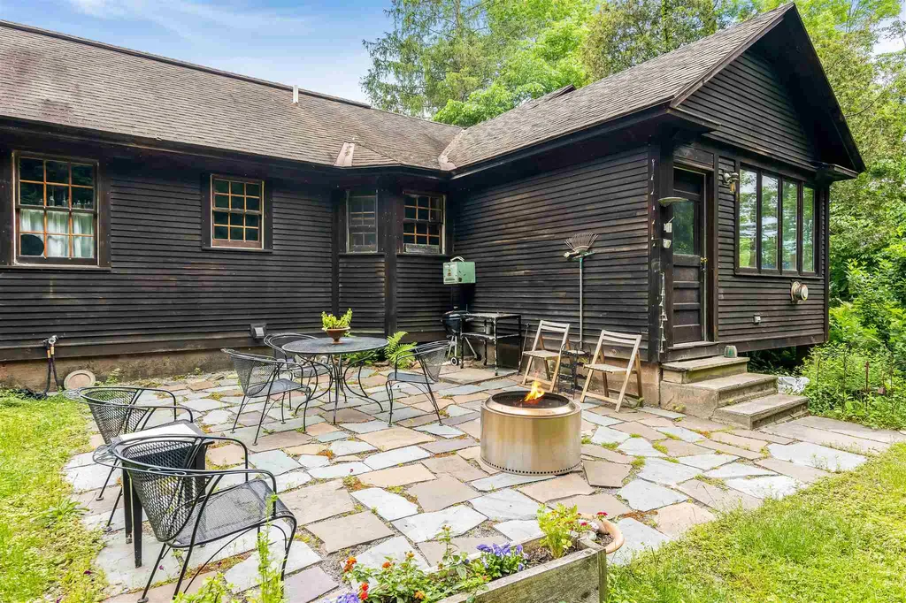 2518 Mountain Road Stowe VT 05672
