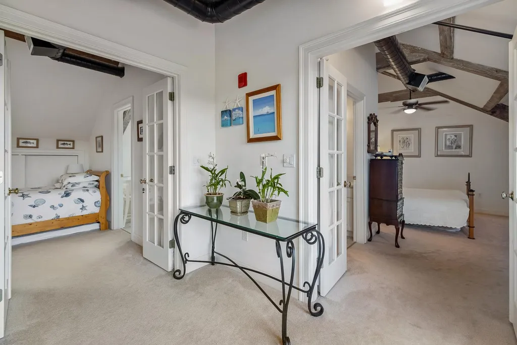 6 Bay Road Newmarket NH 03857