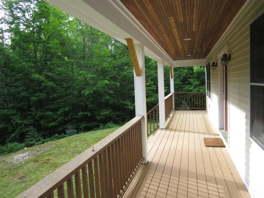 196 Wilder Lane New London NH 03257