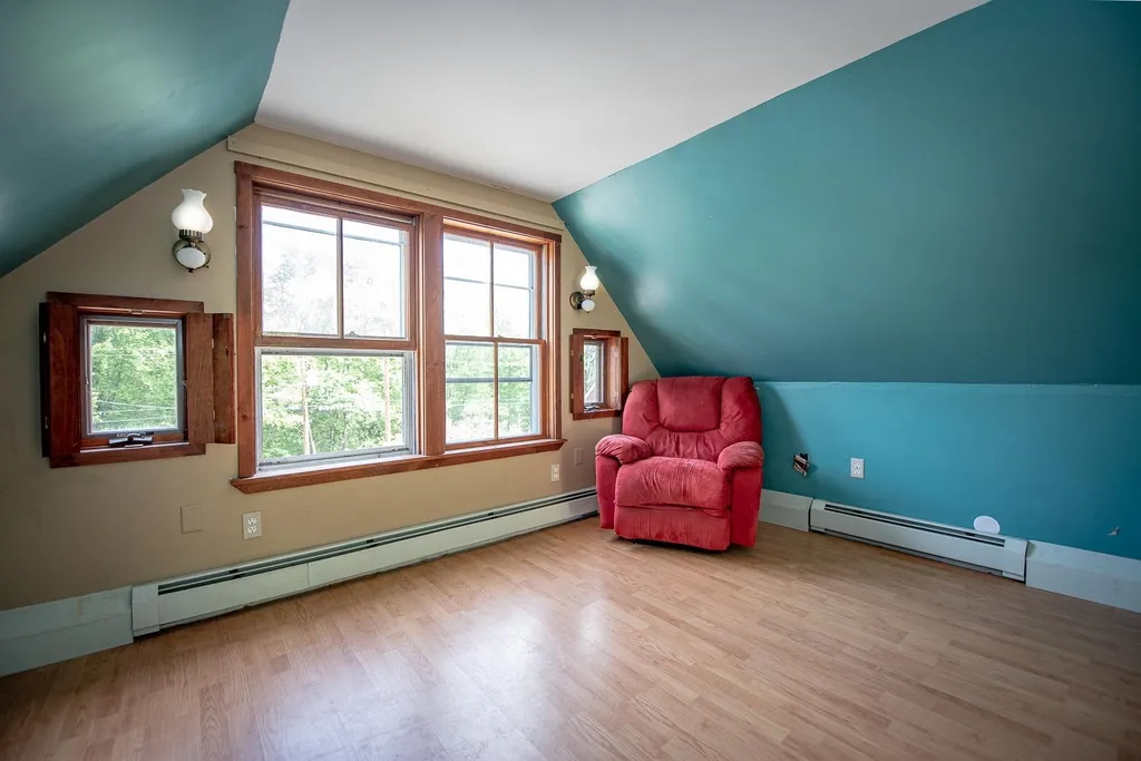 17 Waukeena Lake Road Danbury NH 03230