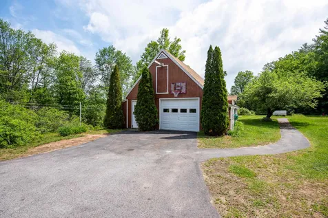 17 Waukeena Lake Road Danbury NH 03230