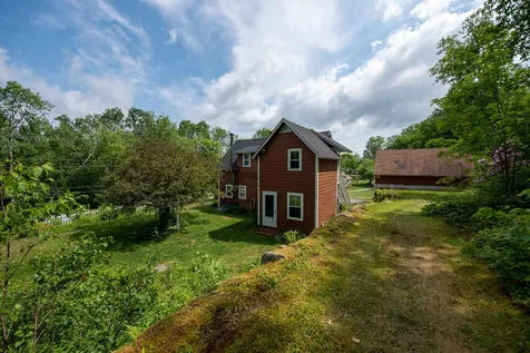 17 Waukeena Lake Road Danbury NH 03230