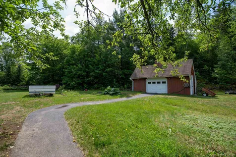 17 Waukeena Lake Road Danbury NH 03230