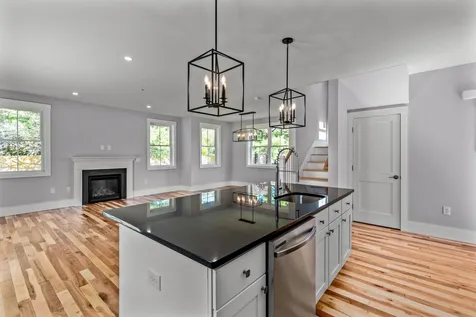 152 Mast Road Dover NH 03820