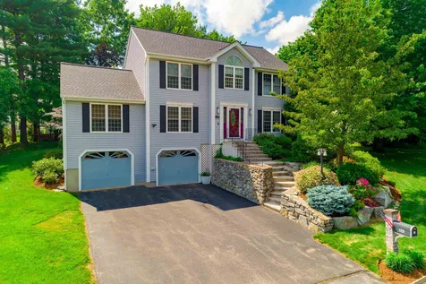 129 Westwind Drive Manchester NH 03104