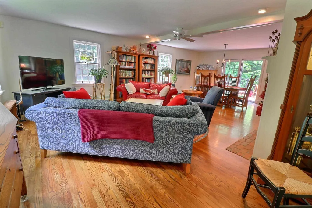 237 Brookside Drive New London NH 03257