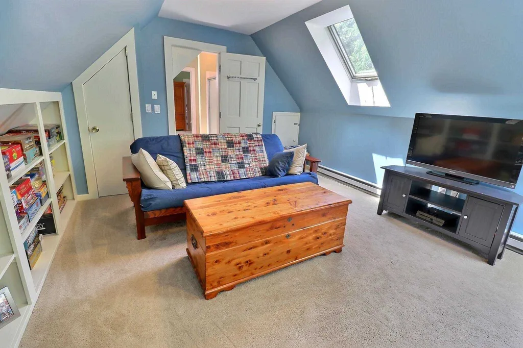 237 Brookside Drive New London NH 03257