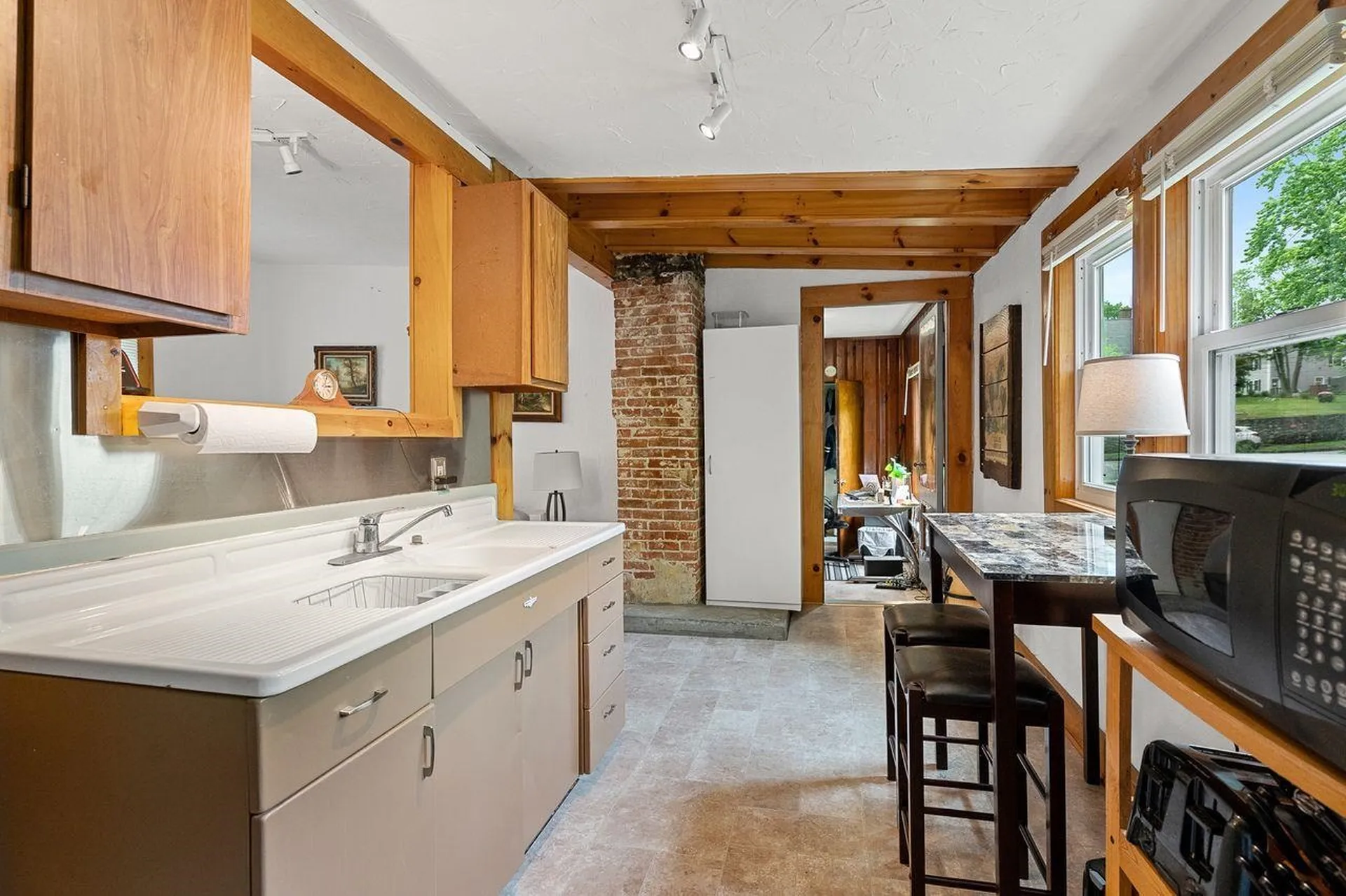 61 Jones Street Manchester NH 03103