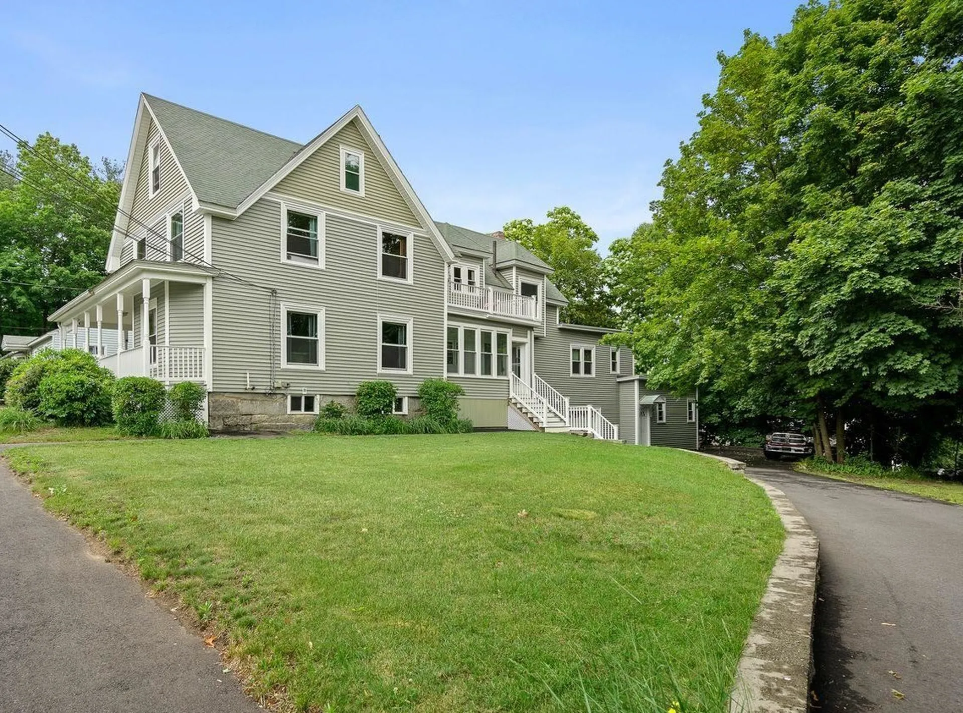 61 Jones Street Manchester NH 03103