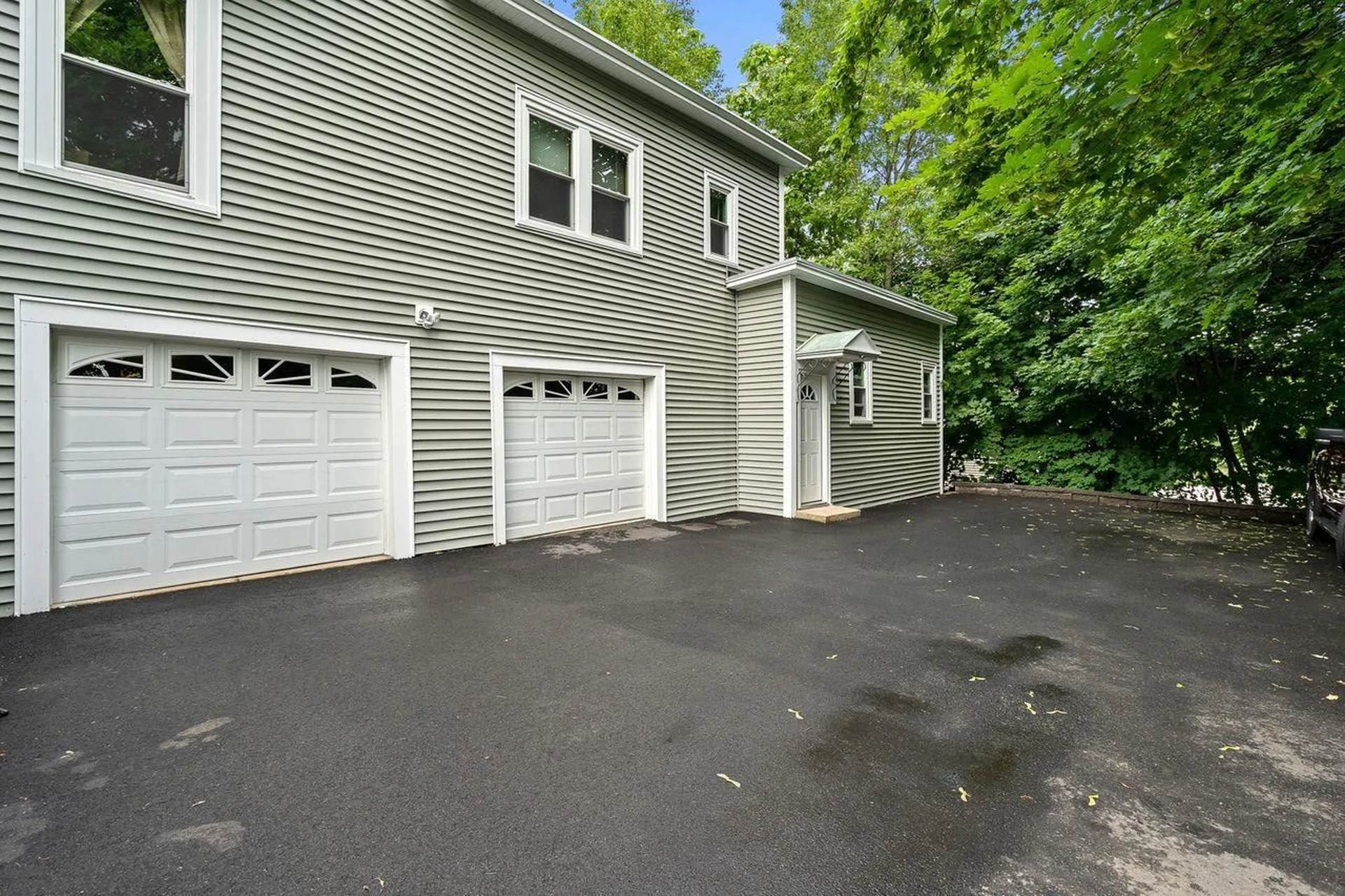 61 Jones Street Manchester NH 03103